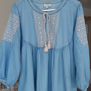 Lucky Brand denim embroidered peasant blouse